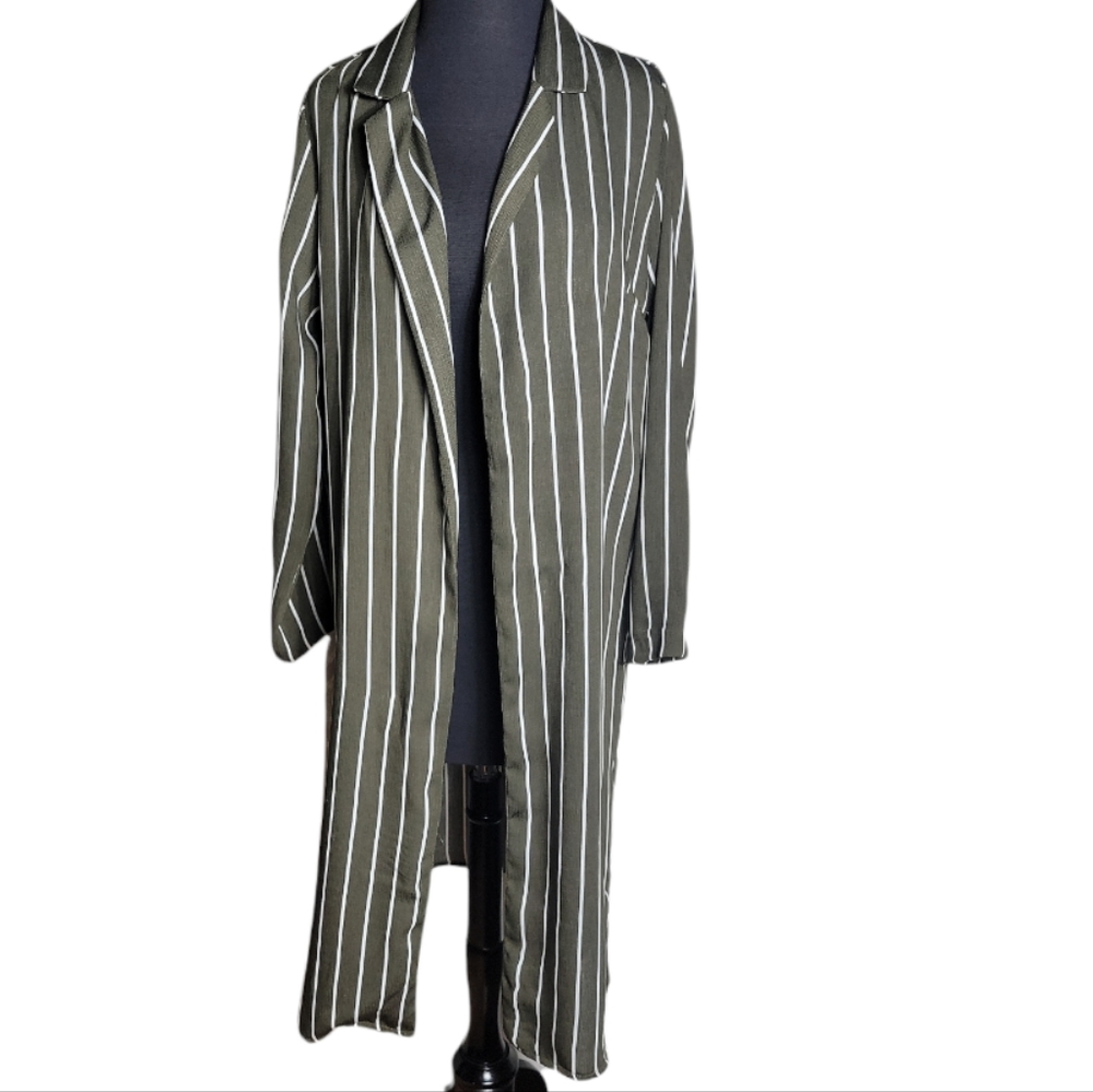 Active USA women’s medium olive green white striped open front  duster cardigan